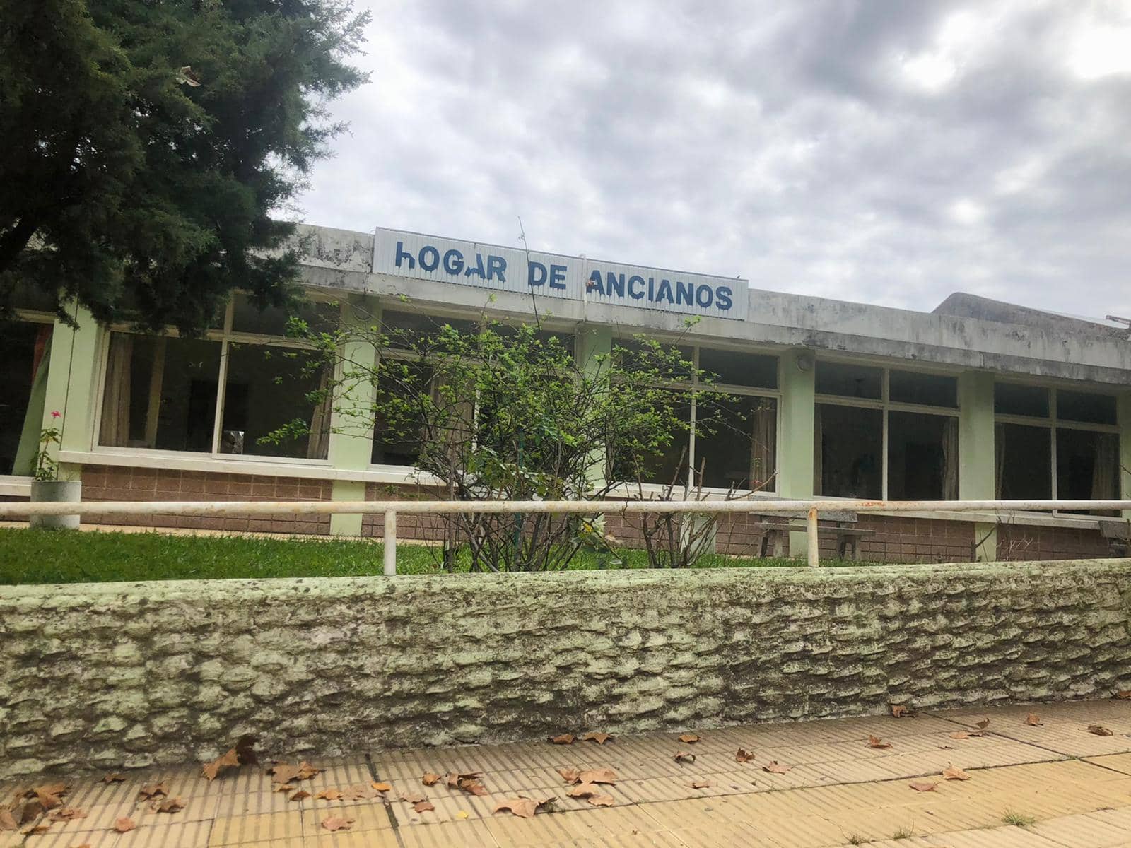 La Intendencia de Cerro Largo asumió el compromiso de continuar respaldando al Hogar de Ancianos “Juan José Burgos”