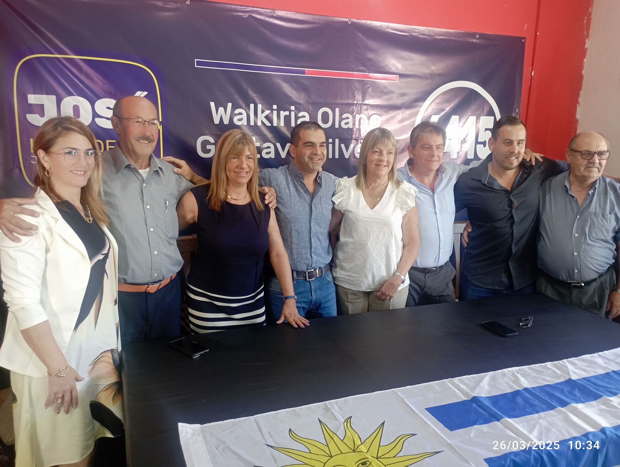 “A mí no me dieron beca, no fui becaria, ni me dieron trabajo para ser tres veces candidata a la Intendencia por el Partido Colorado”, dijo Walkiria Olano