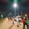 Vecinos de barrio Los Vascos celebran el encendido del alumbrado público