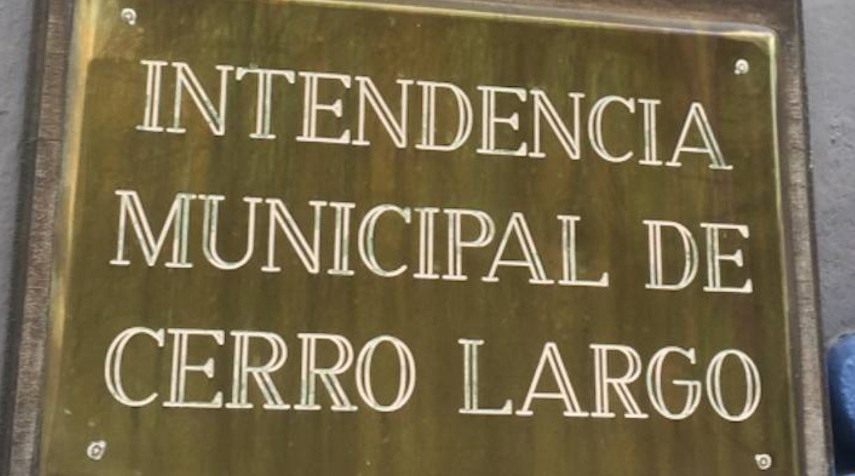 Funcionarios de la administración municipal se desayunaron esta mañana nuevamente con el no pago de rendimientos a la hora de cobrar su salario