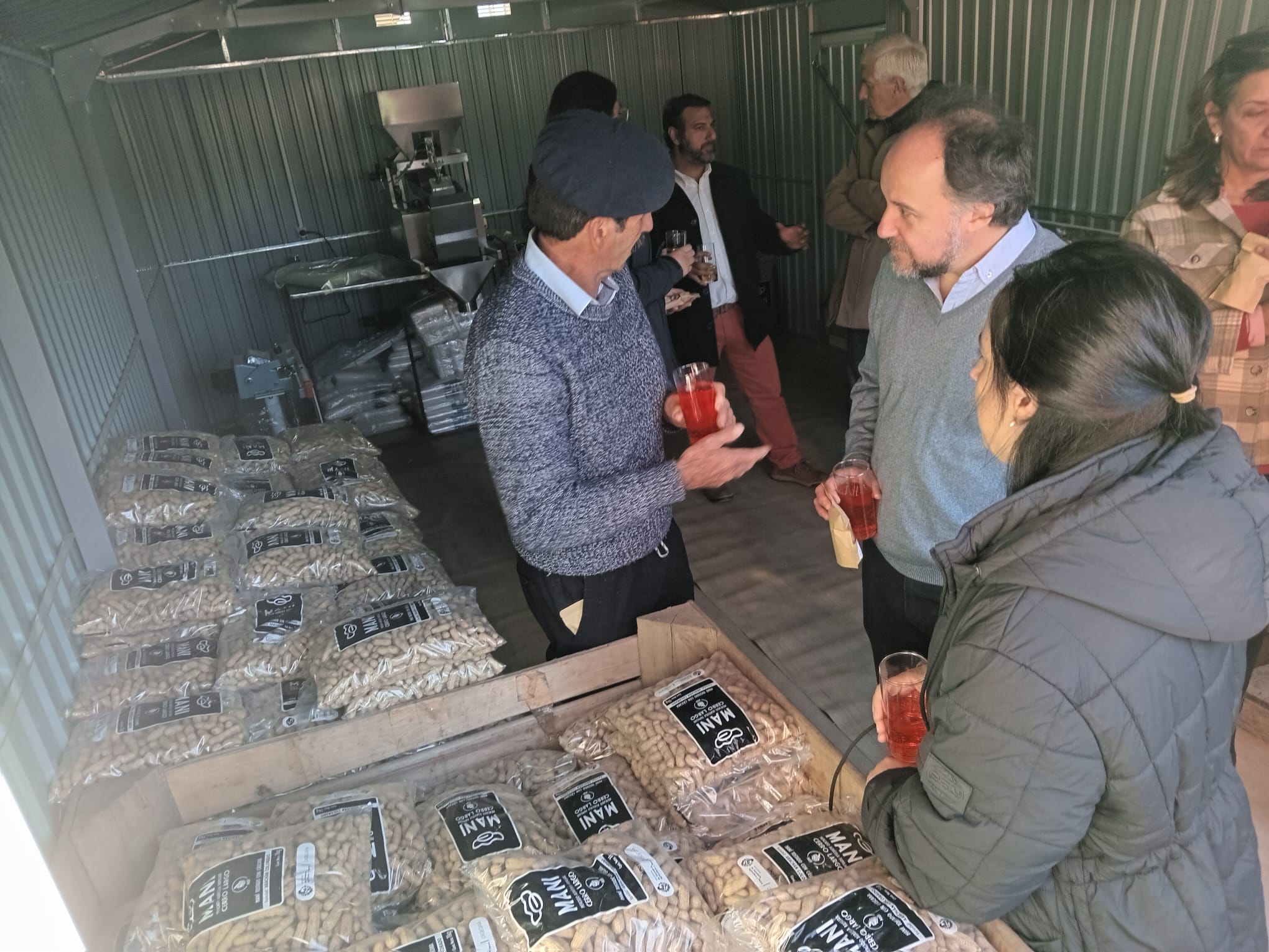 Desde el Ministerio de Ganadería Agricultura y Pesca respaldan el proyecto de producción de maní que lanzó ayer el Mercado Agrícola Familiar