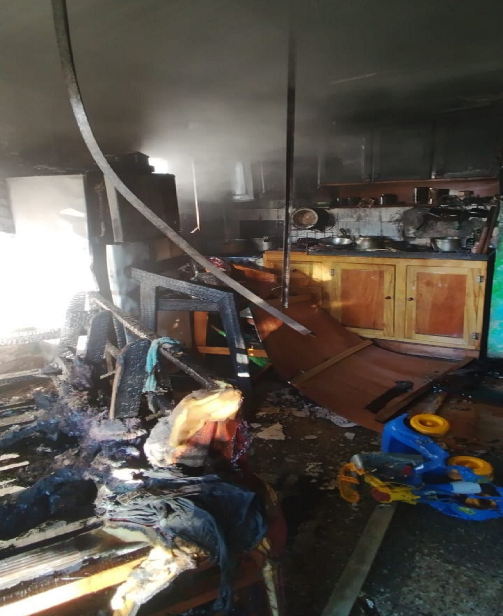 Un incendio ocasionó pérdidas totales en una vivienda de Barrio Anido