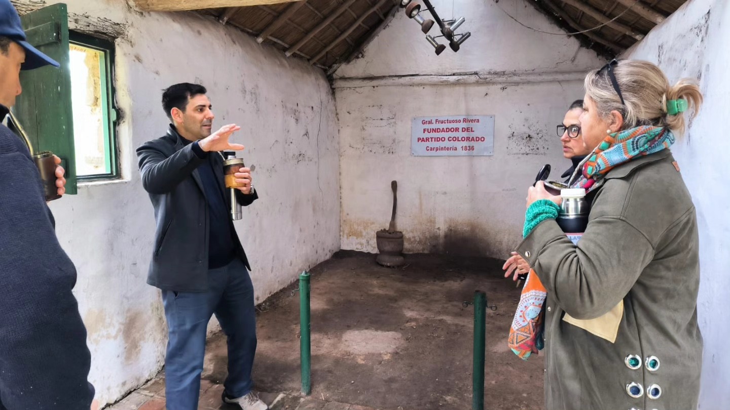 La Intendencia comprometió el respaldo para la reconstrucción del rancho de Bartolo Silva