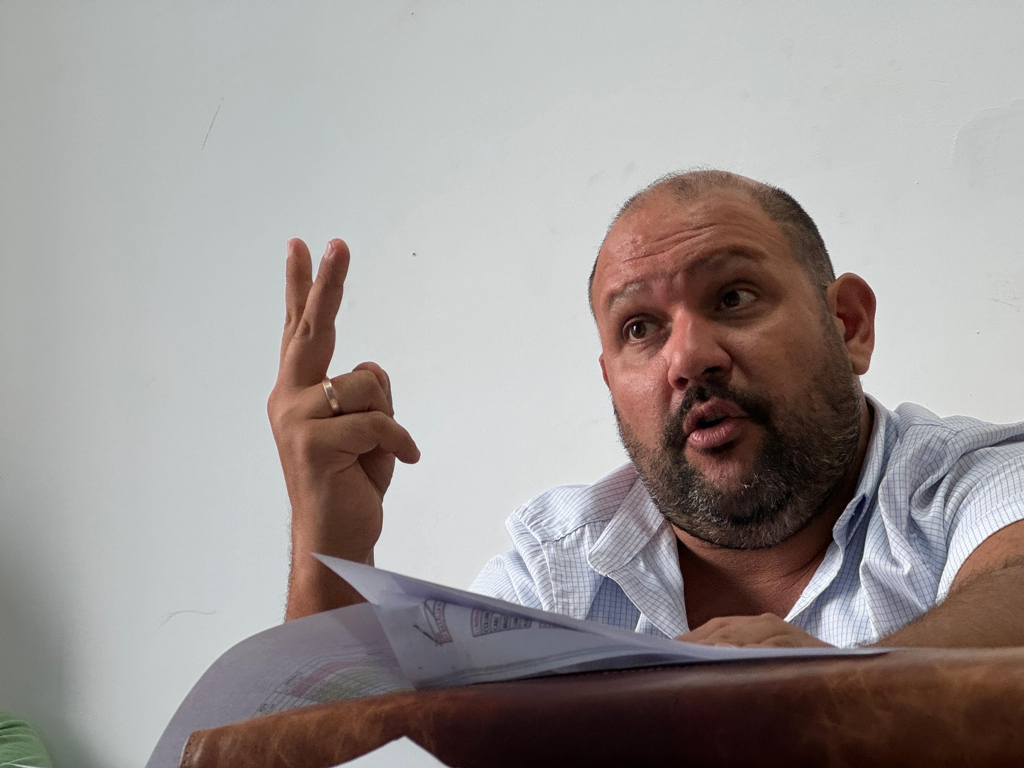 “En este proceso cada uno tiene que asumir las responsabilidades: no podemos ver que haya un secretario general que venga y diga que no tiene conocimiento sobre las compensaciones”