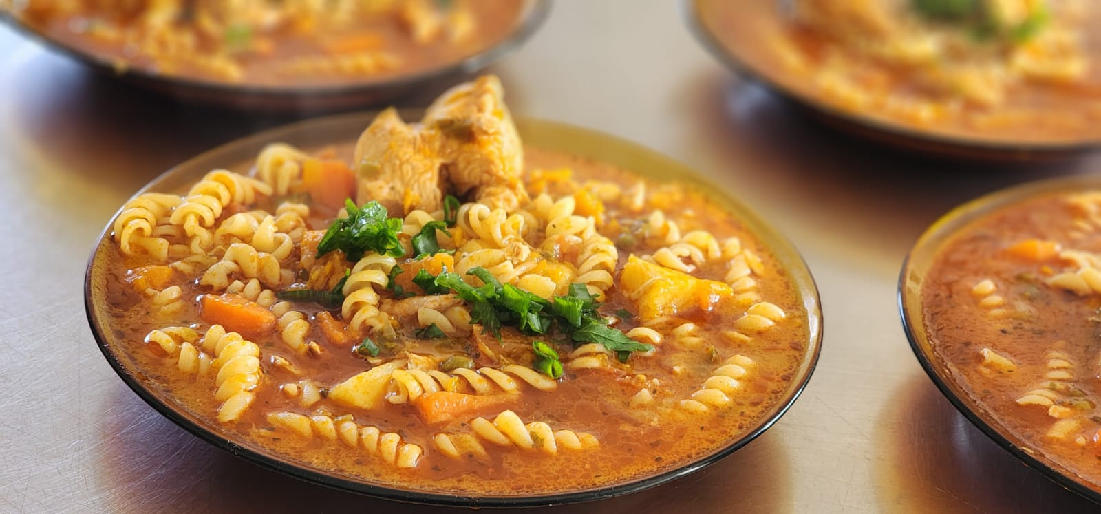 Con la asistencia de más de un centenar de personas comenzó a implementarse el servicio de plato caliente en el municipio de Río Branco