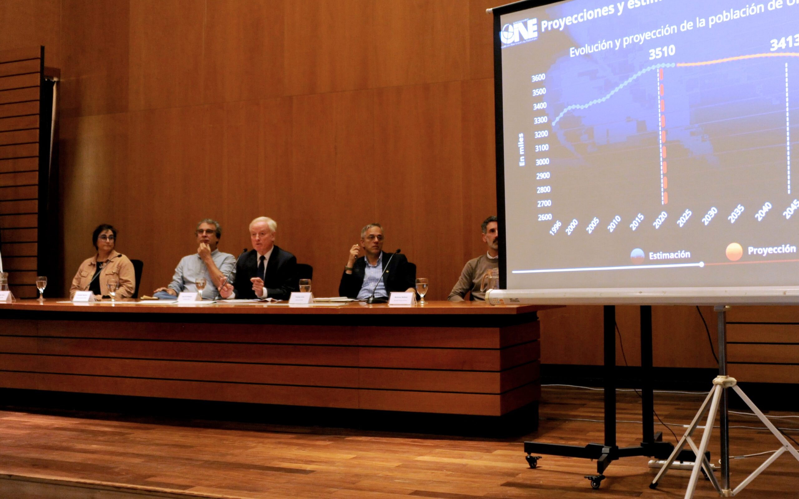 El Instituto Nacional de Estadística presentó proyección de la  población uruguaya hasta el año 2070