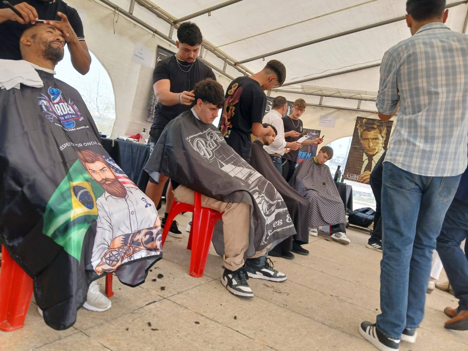 Evaluaron como sumamente positivo el primer encuentro de barbería libre