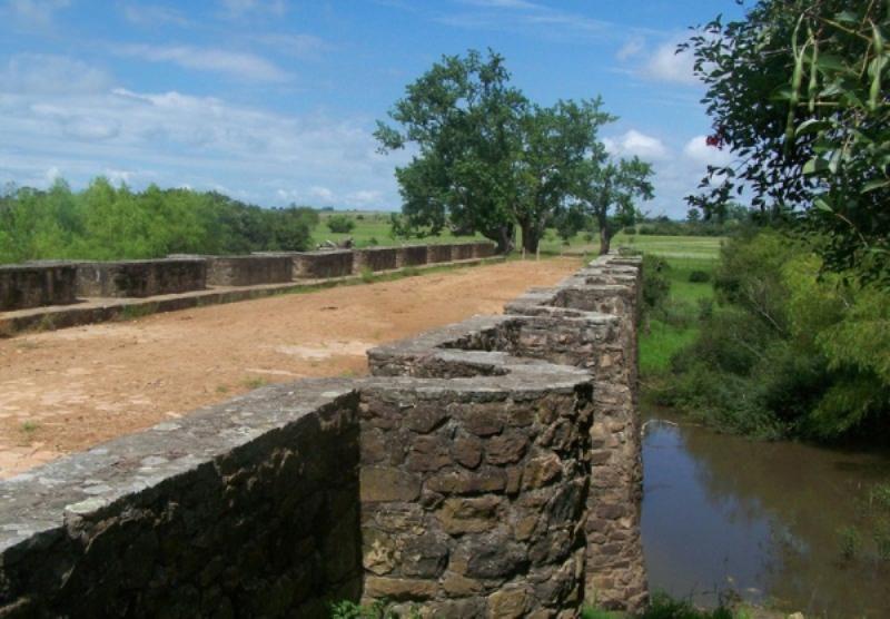 Trabajar en un proyecto de recuperación de puente de la Posta de Chuy aparece como una posibilidad para la comisión de patrimonio cultural del MEC