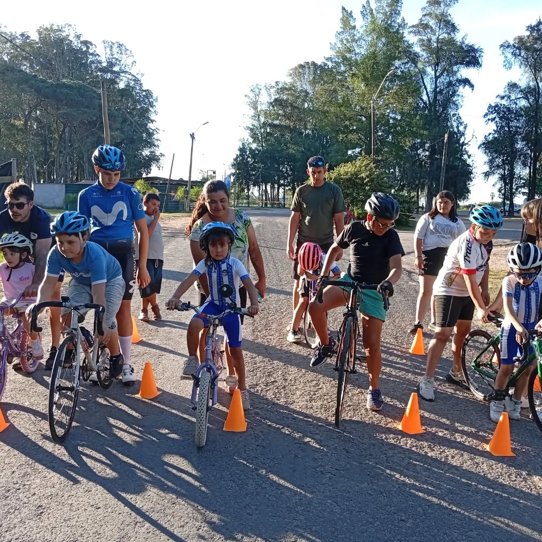 Una actividad de ciclismo a beneficio de la escuela infantil de la disciplina se llevará a cabo esta tarde en el Parque Zorrilla de San Martín