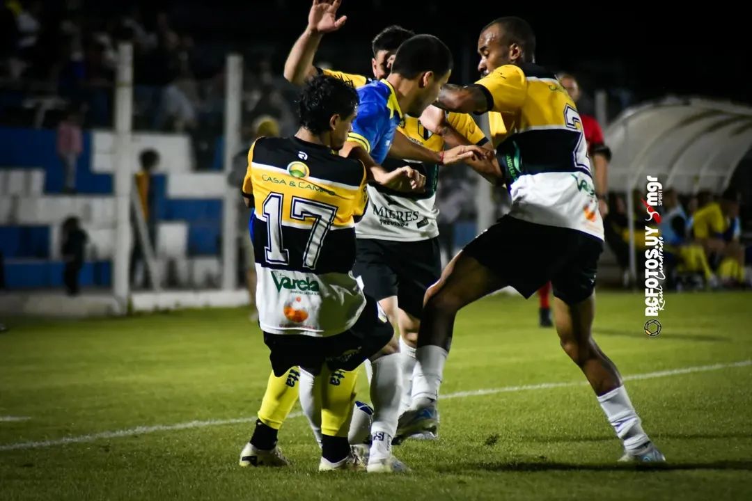 Melo Wanderers le ganó a Boca y forzó la segunda final por el Ciudad de Melo.