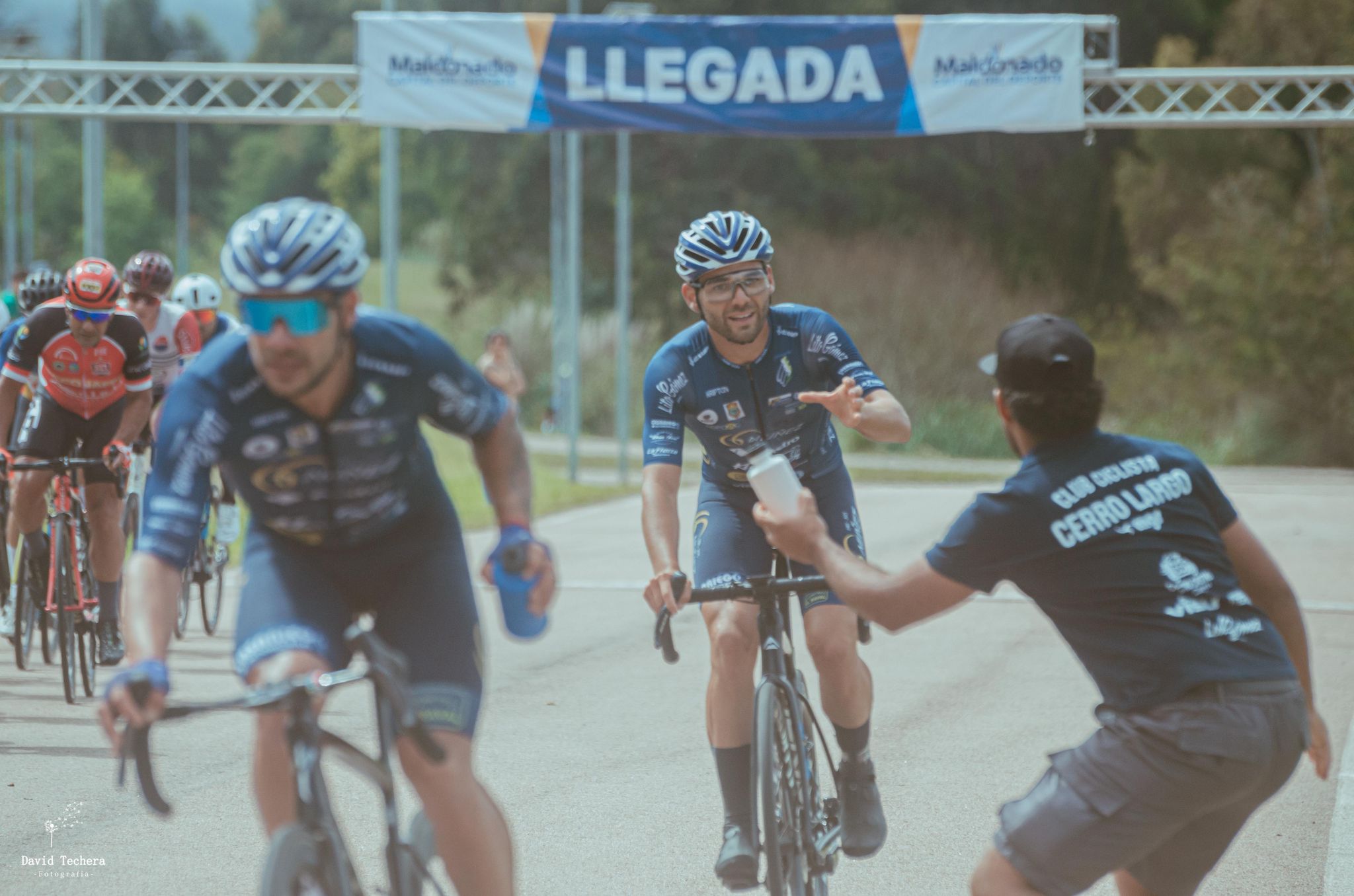 Últimos aprontes del Club Ciclista Cerro Largo para la clásica Doble Melo