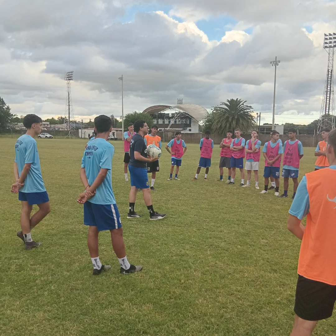 Alta comparecencia de convocados en los primeros entrenamientos de las selecciones de Cerro Largo