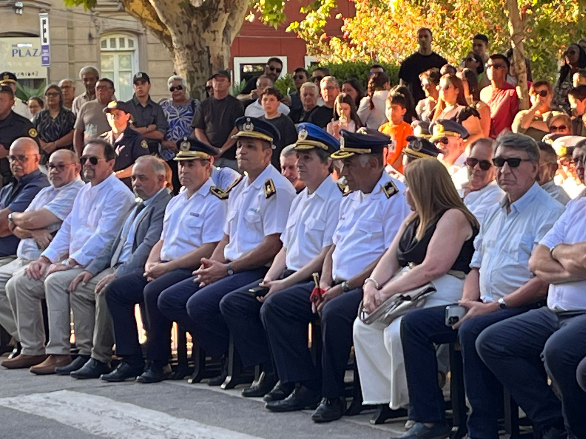Con la entrega de una serie de homenajes y reconocimientos, la Jefatura Departamental realizó ayer el acto por el día de la Policía Nacional