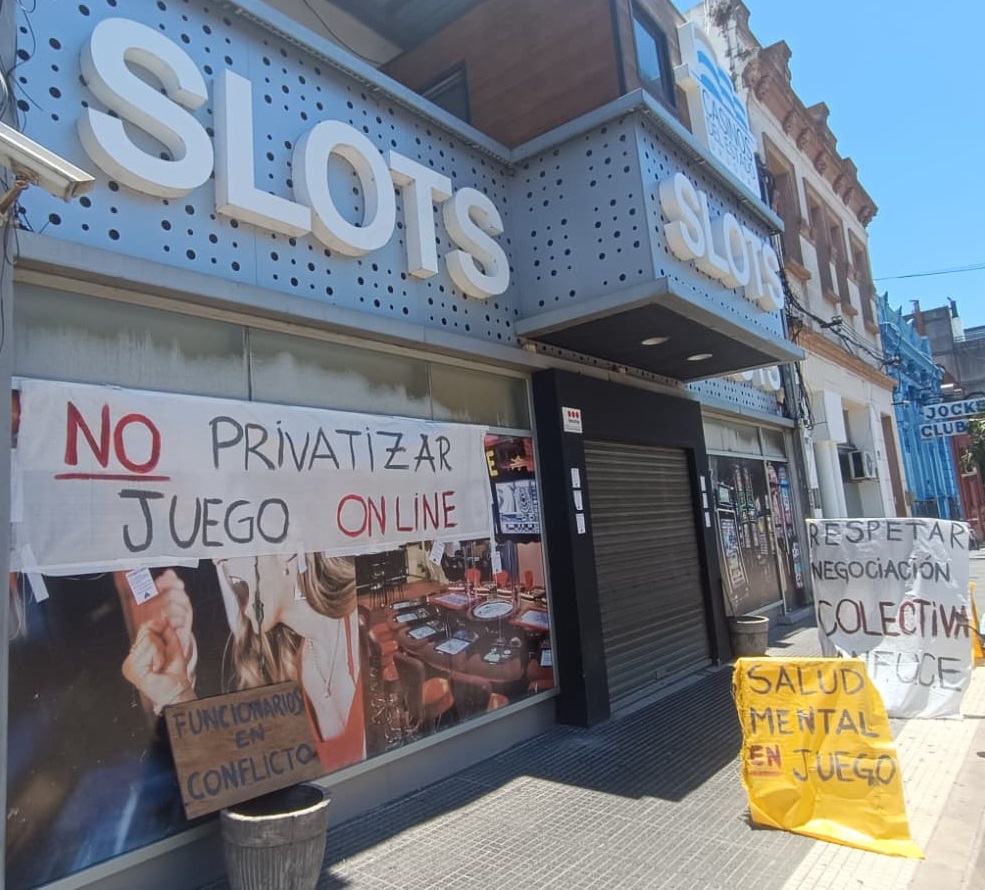 Más de un millón de dólares por día pierde el Estado como consecuencia del paro que llevan adelante los trabajadores de casinos