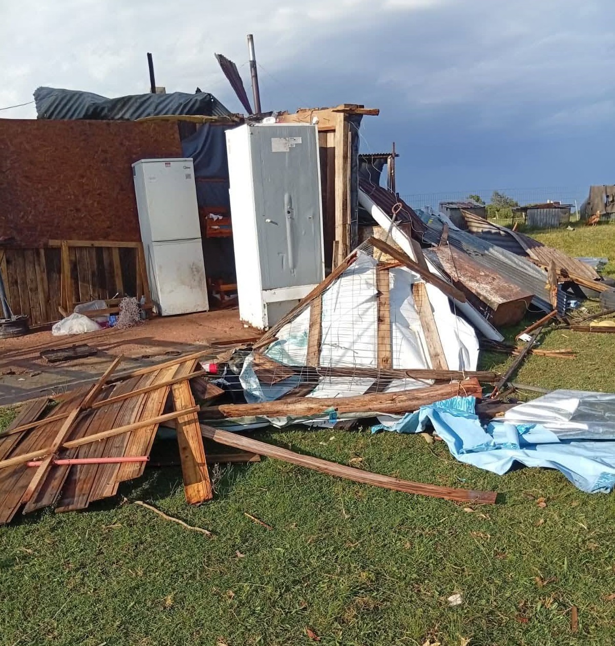 El Comité de Emergencia Departamental debió activarse ante las consecuencias del breve temporal que afectó Melo y alrededores en la tarde pasada