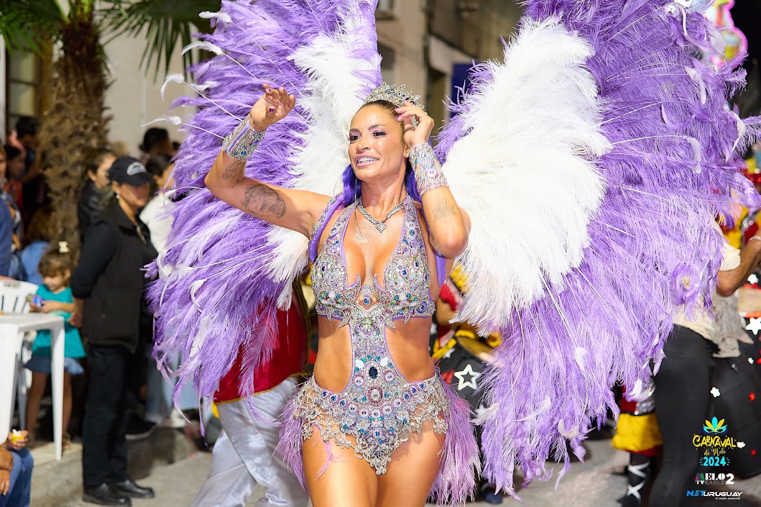 Hubo un acercamiento y la madrina del carnaval de Melo podría estar presente en la venidera edición