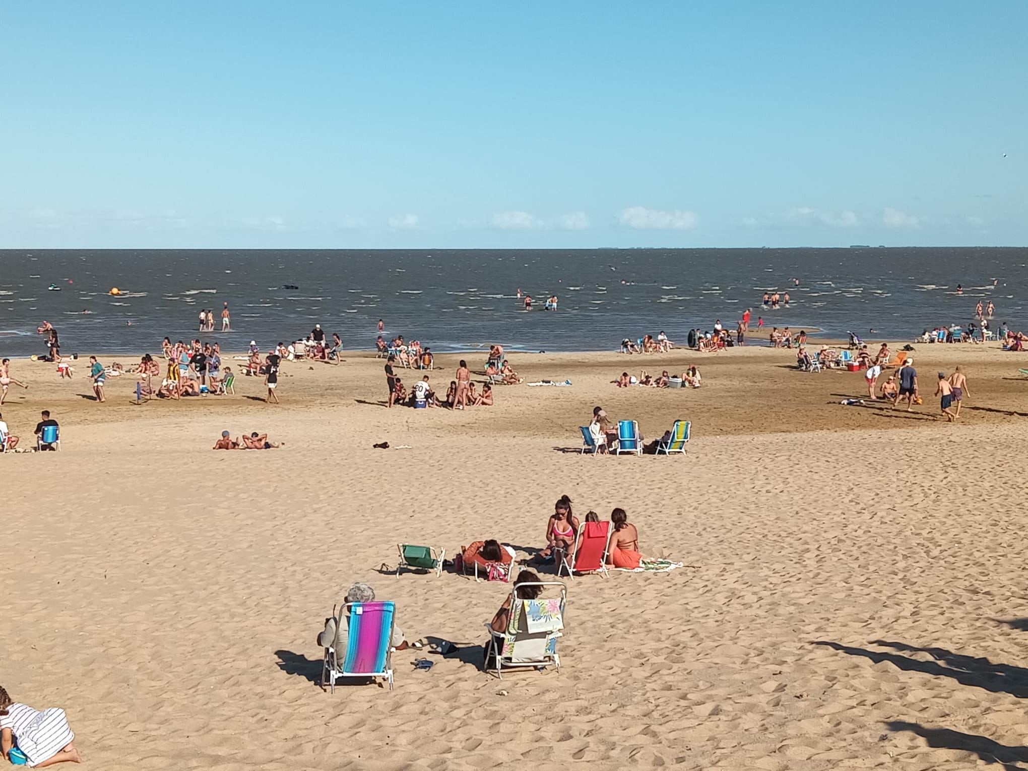 El hotel con capacidad colmada, alta demanda por alquileres y algun remanente en el camping es el saldo en el rubro alojamiento durante este fin de semana en Lago Merín