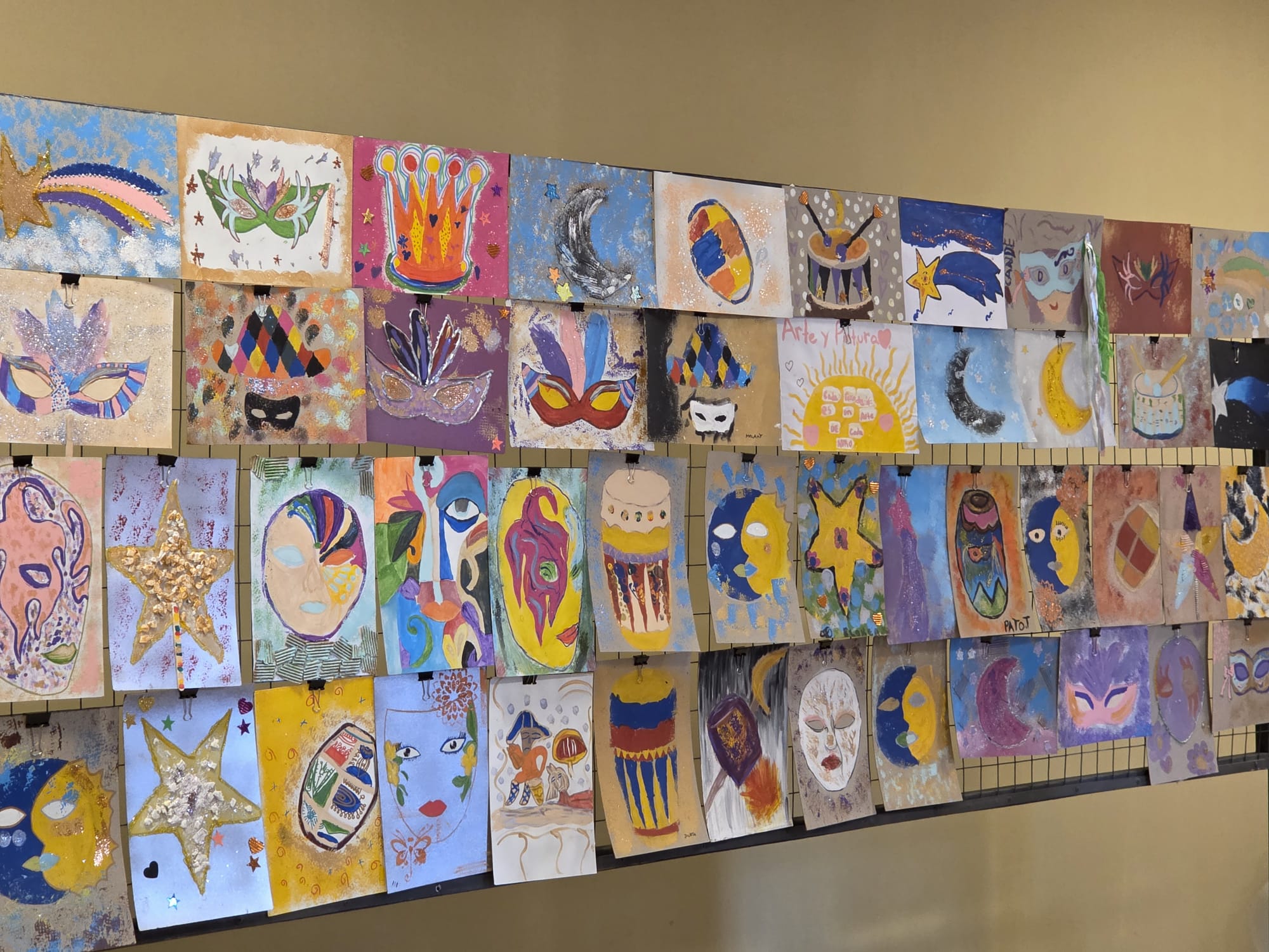 Una muestra de arte realizada por niños está abierta al público en Melo