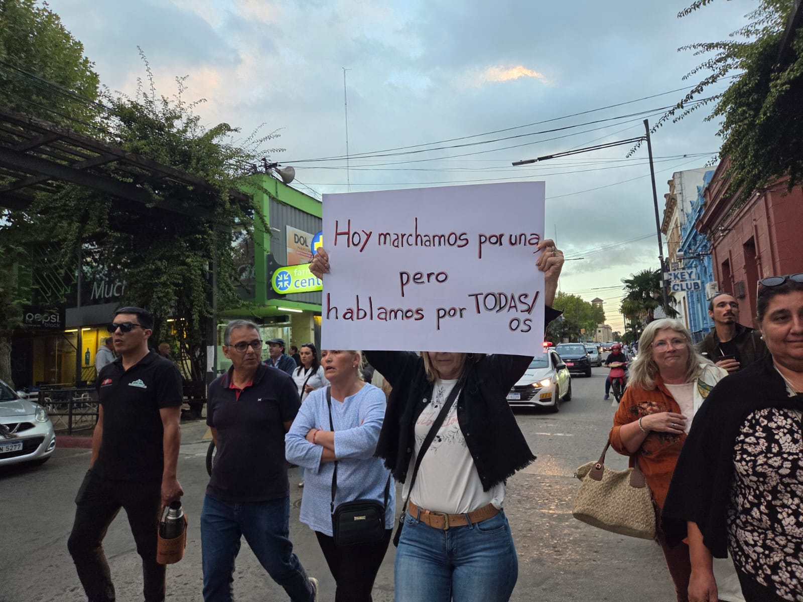 Histórico nivel de adhesión al paro  y movilización de maestros en Cerro Largo