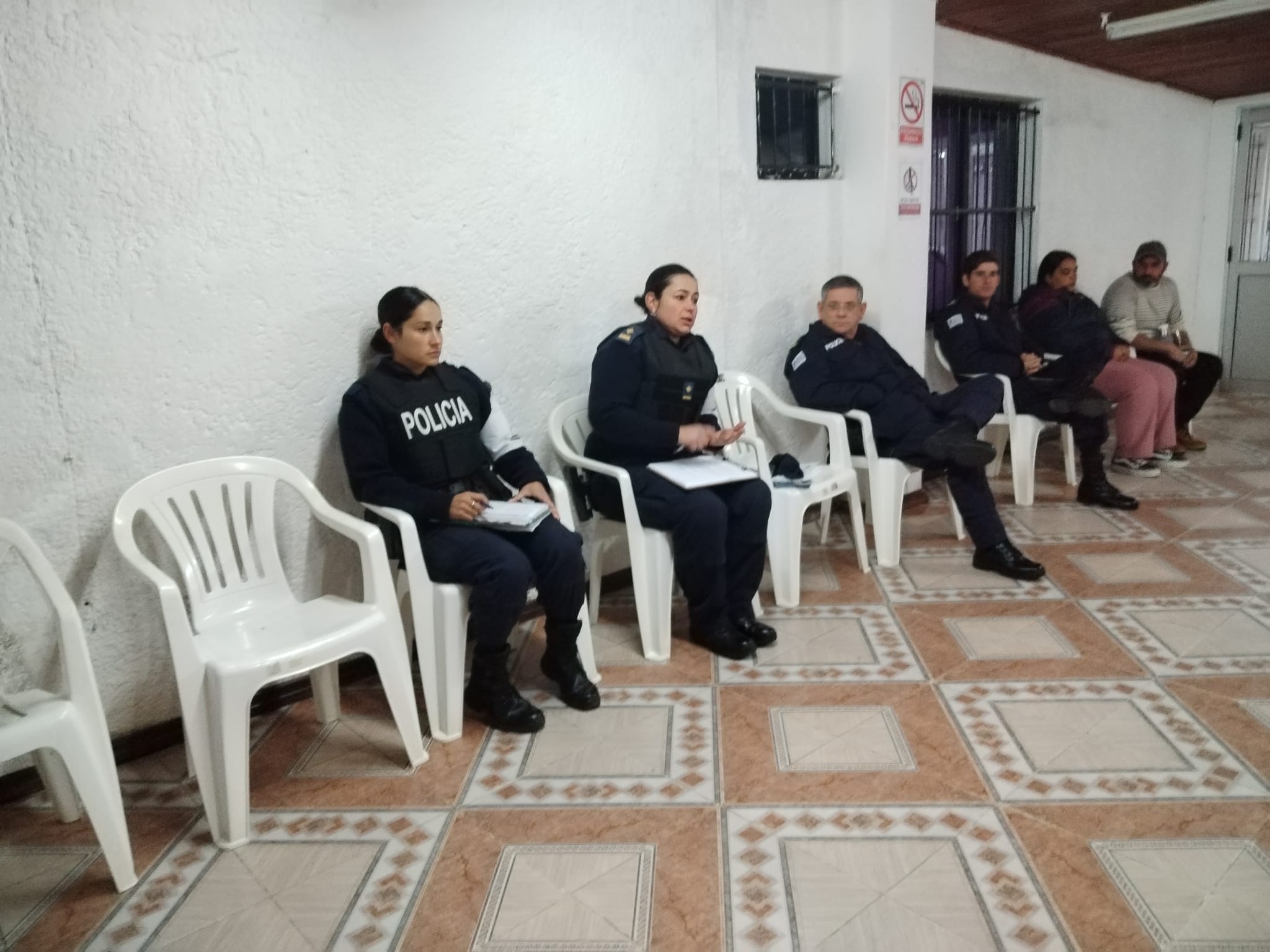 La Policía Comunitaria apuesta a escuelas de seguridad ciudadana