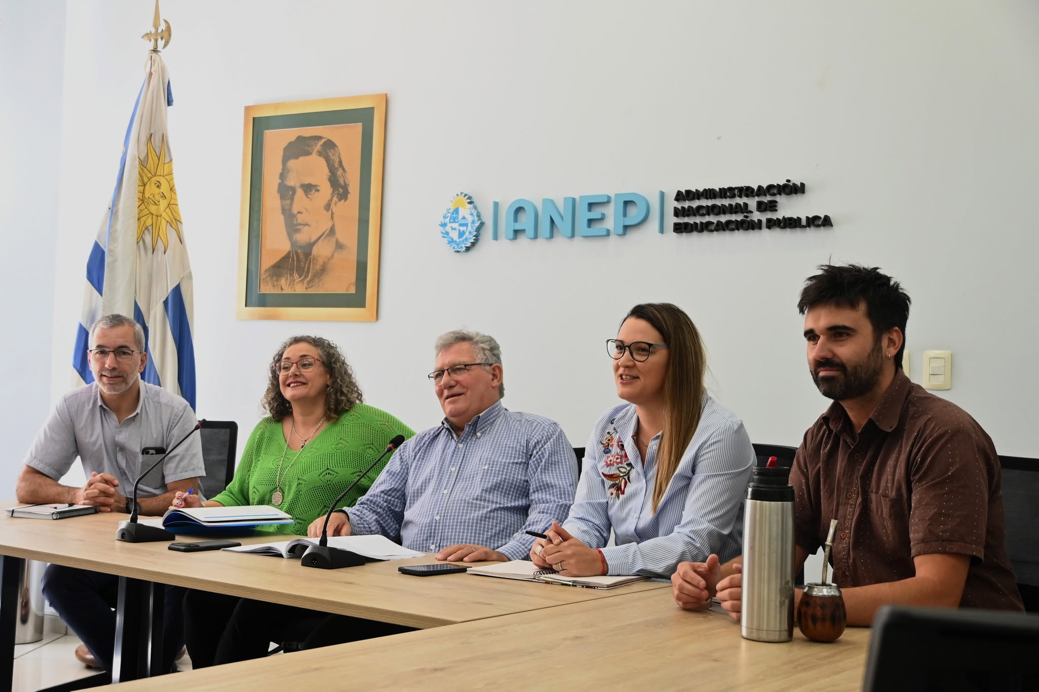 Esta propuesta de titulación no puede resolverse sin negociación colectiva
