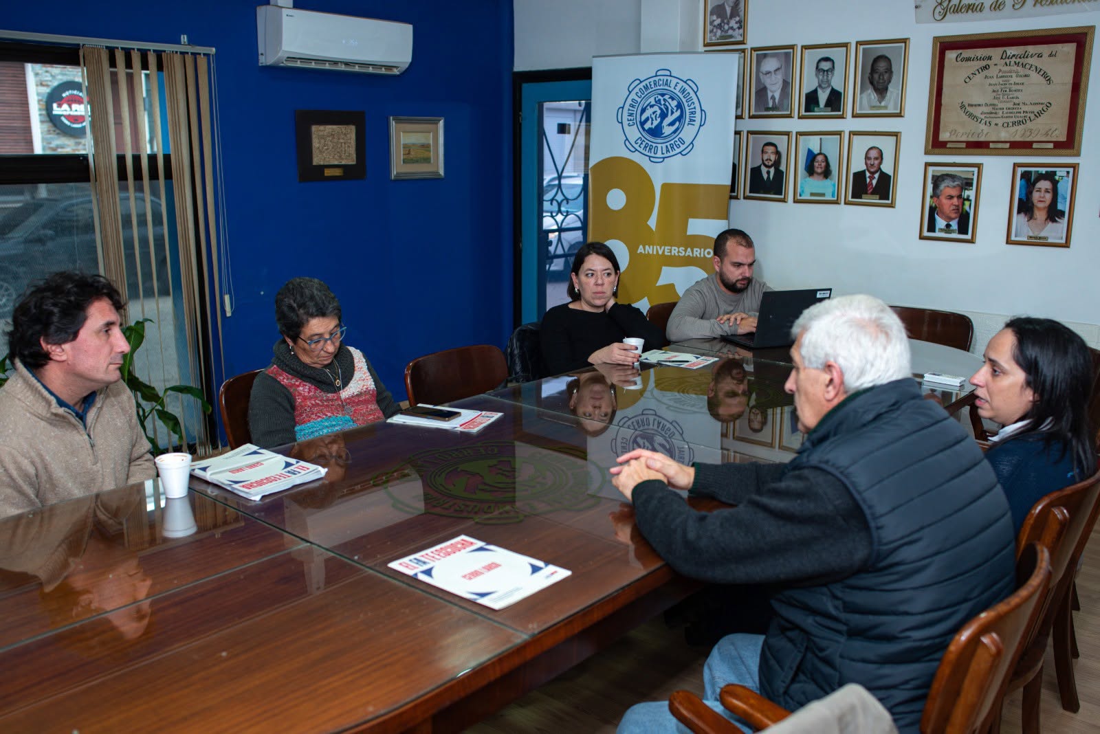 Como fructífero calificaron desde el Frente Amplio el contacto con instituciones del medio
