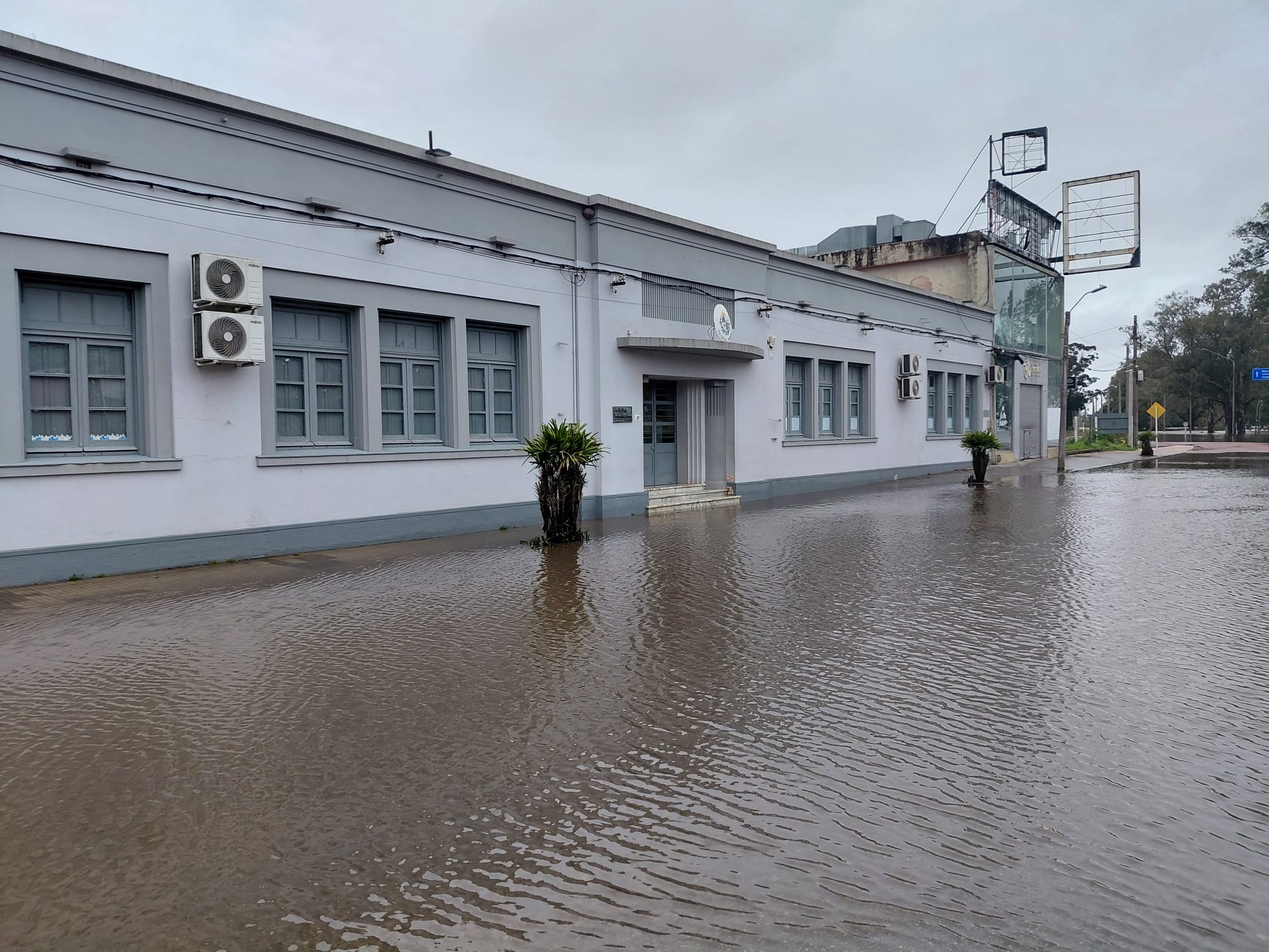 En 4 metros 40 por encima de nivel normal se encuentra ahora el Río Yaguarón