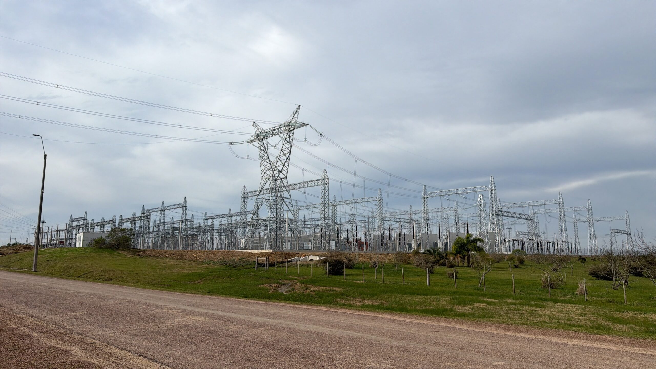 UTE realiza mañana domingo un corte en el servicio eléctrico para realizar trabajo en la red interdepartamental