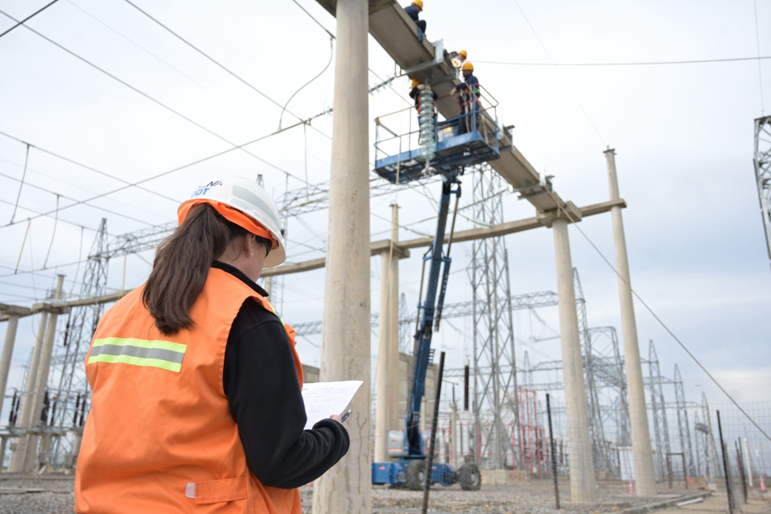 Con una inversión total de 300 millones de dólares UTE finaliza este domingo la obra del anillo del norte