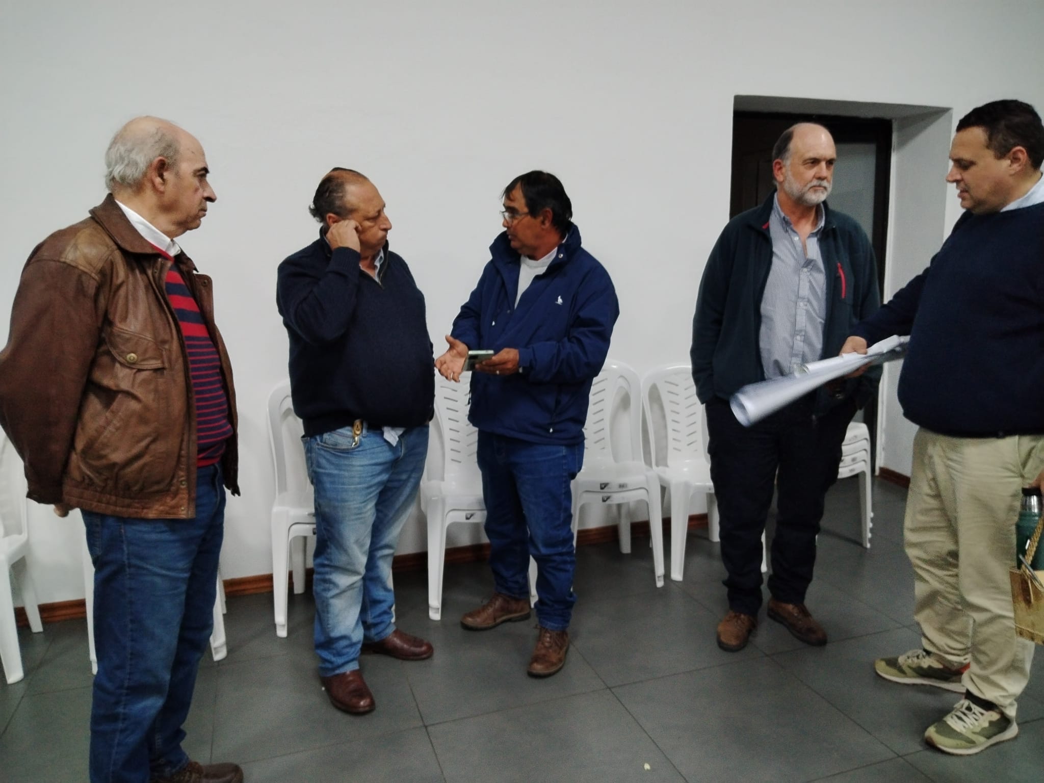 La Intendencia de Cerro Largo avanza en temas vinculados a la caminería rural