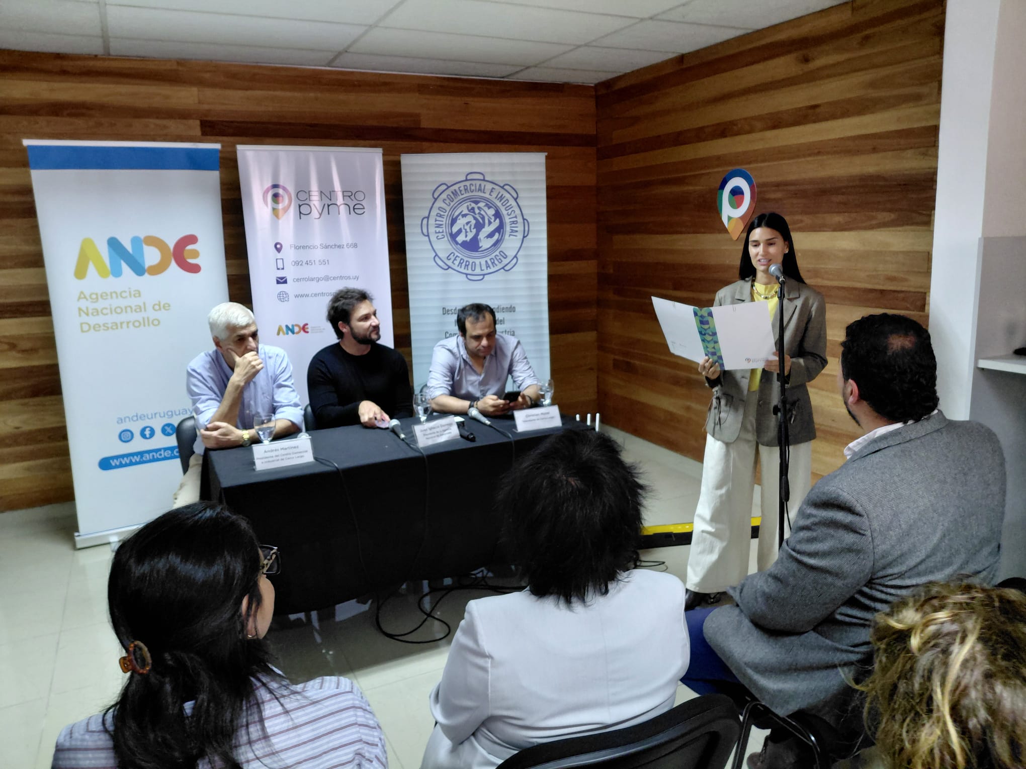 La Agenda Nacional de Desarrollo inauguró oficialmente la nueva sede de Centro Pyme en Melo