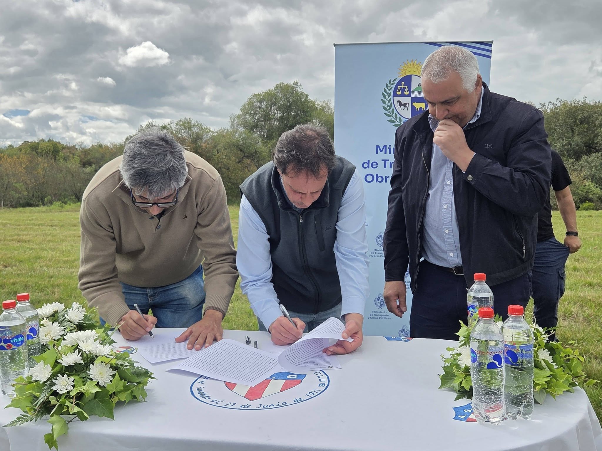 Unos 200 millones de pesos por año destina el Ministerio de Obras Públicas al programa convenios sociales