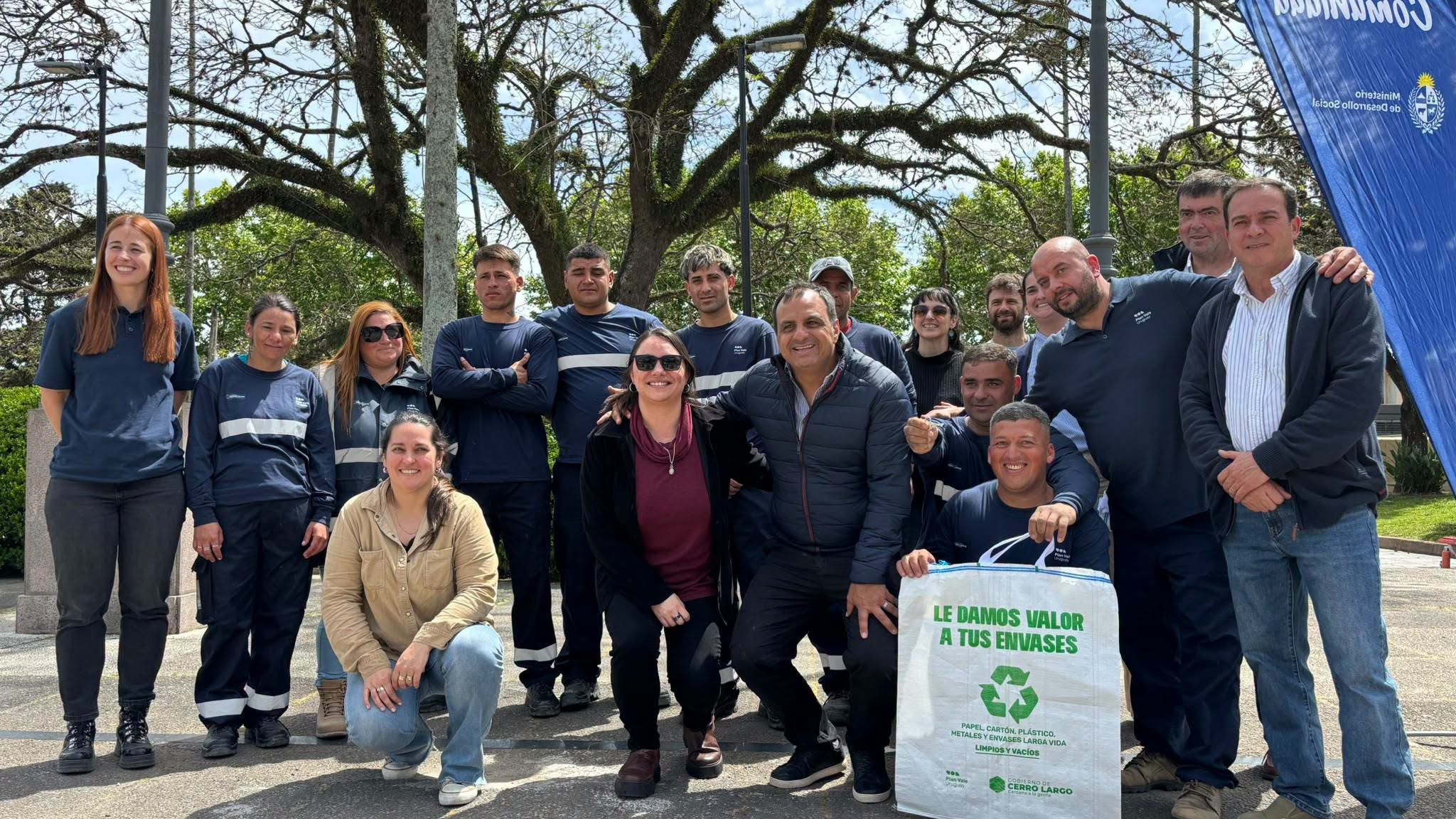 10 personas trabajan en la planta de reciclaje de la pedrera en el marco del “Plan Vale”